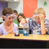 Bài tập trắc nghiệm Tiếng Anh lớp 7 Unit 4