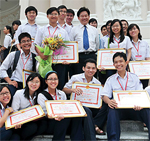 Đề thi Olympic trại hè Hùng Vương lần X năm 2014 - Khối 11