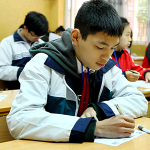 Đề thi học kì 1 môn Lịch sử lớp 6 huyện Cam Lộ, Quảng Trị năm 2014 - 2015