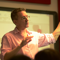 Tổng hợp bài essay mẫu Writing Task 2 Band 9.0 của thầy Simon