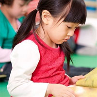 Giáo án bài thơ Đôi mắt của em