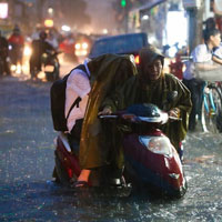 Đề kiểm tra bài viết số 1 môn Ngữ văn lớp 11 trường THPT chuyên Trần Đại Nghĩa, TP. Hồ Chí Minh năm 2015 - 2016