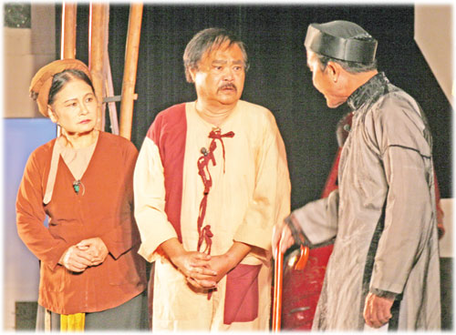 Phân tính vở kịch Hồn Trương Ba ra hàng thịt Phân tính vở kịch Hồn Trương Ba ra hàng thịt