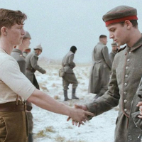 Luyện nghe Tiếng Anh 3 cấp độ: Đêm Giáng sinh ngừng tiếng súng