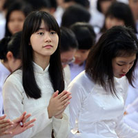 Đề thi học kì I môn Lịch sử lớp 10 cơ bản (Đề 01) - THPT Chu Văn An (2012 - 2013)