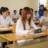 Đề thi thử THPT Quốc gia môn Ngữ văn lần 1 năm 2016 trường THPT Yên Lạc 2, Vĩnh Phúc