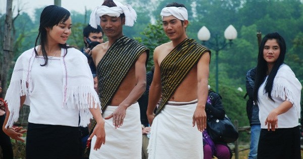 Phong tục ngày Tết cướp chồng