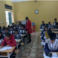 Đề thi học kì 1 môn Toán lớp 11 trường THPT Phan Ngọc Hiển, Cà Mau năm học 2015 - 2016