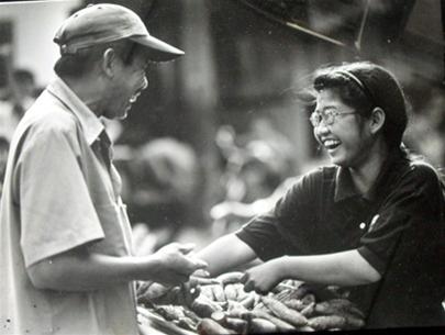 Viết bài tập làm văn số 5 lớp 10 đề 1 - Văn thuyết minh