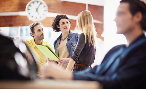 Cách kéo dài câu chuyện trong tiếng Anh How to extend a conversation