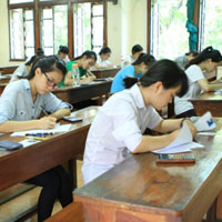 Đề thi học kì 2 môn Địa lý lớp 12 trường THPT Chuyên Lê Quý Đôn, Bình Định năm học 2014 - 2015