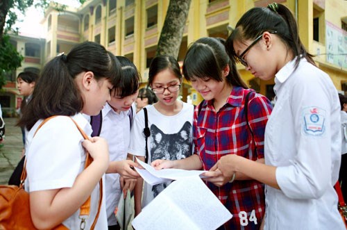 Đối tượng được tuyển thẳng nào lớp 10