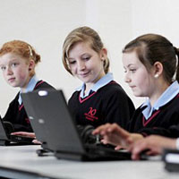 Đề ôn tập thi trong hè môn Tiếng Anh lớp 10 lên 11