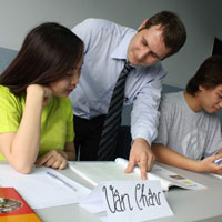 Đề thi thử vào lớp 10 môn Tiếng Anh (điều kiện) trường THPT Chuyên Nguyễn Huệ lần 3 năm học 2016 - 2017