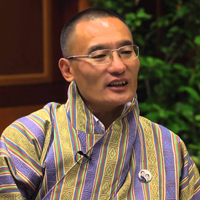 Học Tiếng Anh qua bài phát biểu lay động của Thủ tướng Bhutan