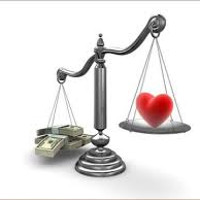 Bạn là kiểu người nặng tình hay vì sự nghiệp?