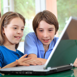 bai-tap-trac-nghiem-ve-dau-hieu-nhan-biet-va-cach-dung-thi-qua-khu-tiep-dien-de-so-2