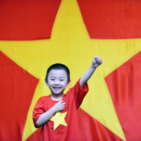 Đoán tên quốc gia qua hình quốc kỳ được xếp từ đồ ăn