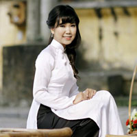 Đề thi chọn đội tuyển học sinh giỏi cấp tỉnh môn Ngữ văn lớp 12 trường THPT Lam Kinh, Thanh Hóa năm học 2015 - 2016 (Lần 3)