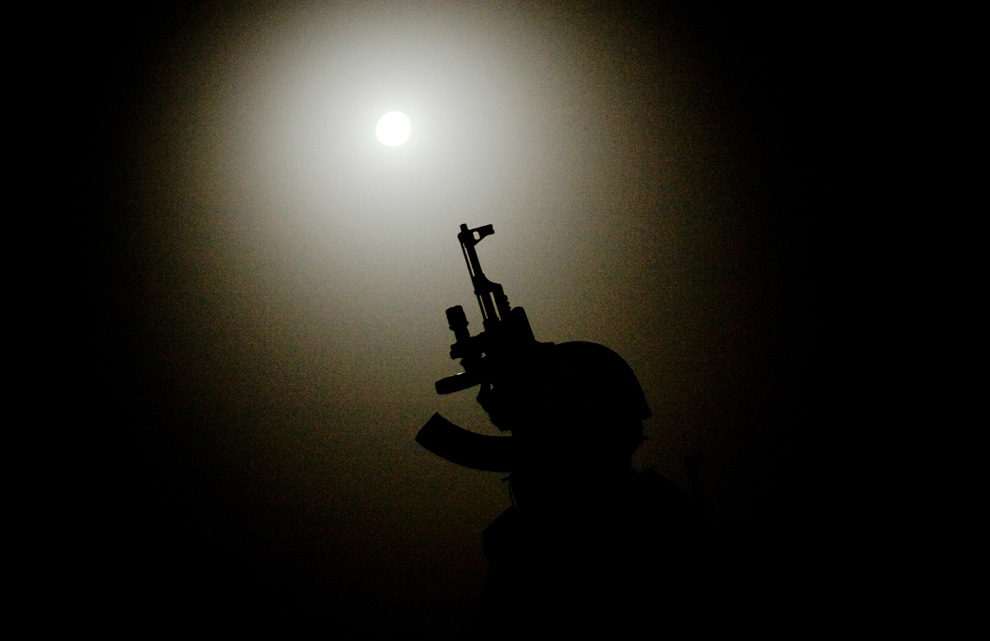 Cảm nhận về hình ảnh đầu súng trăng treo Cảm nhận về hình ảnh đầu súng trăng treo