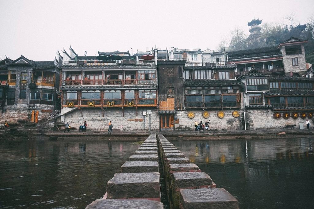 Hình ảnh con đường cuối truyện ngắn Cố hương