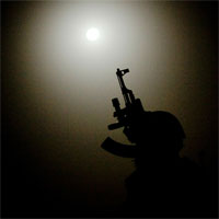 Văn mẫu lớp 9: Cảm nhận về hình ảnh “đầu súng trăng treo” trong bài thơ Đồng chí của Chính Hữu