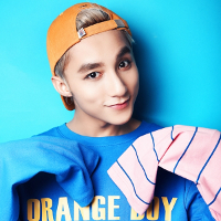 Đố bạn chỉ ra đâu là Sơn Tùng, đâu là sao ngoại trong các pha đụng ý tưởng