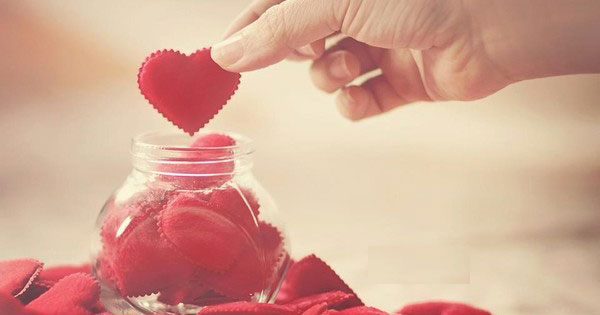 Nghị luận xã hội: Tình thương là hạnh phúc của con người