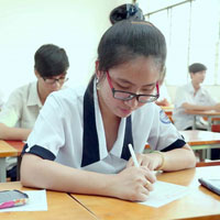 Đề thi khảo sát chất lượng đầu năm môn Ngữ Văn lớp 12 trường THPT Ngọc Lâm năm học 2015 - 2016