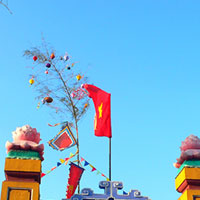 Văn mẫu lớp 9: Thuyết minh về hình ảnh cây nêu ngày Tết