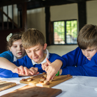 Bộ đề thi học kỳ 1 môn Tiếng Anh lớp 3 năm học 2016 - 2017 có đáp án