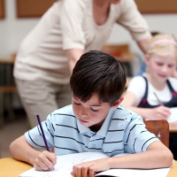 Đề thi học kỳ 1 môn Tiếng Anh lớp 4 trường TH Phan Sào Nam, Hưng Yên năm học 2016 - 2017 có file nghe và đáp án