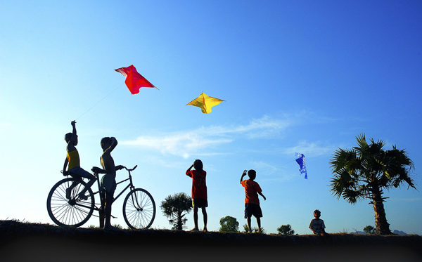 thuyết minh về trò chơi thả diều Bài làm văn lớp 8 số 5