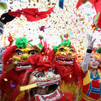 Giải bài tập SGK Tiếng Anh lớp 6 Chương trình mới Unit 6: COMMUNICATION, SKILLS 1