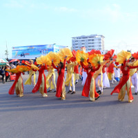 Giải bài tập SGK Tiếng Anh lớp 7 Chương trình mới Unit 9 SKILL 2, LOOKING BACK - PROJECT