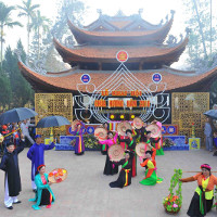 Giải bài tập SGK Tiếng Anh lớp 8 Chương trình mới Unit 5 SKILLS 1, SKILLS 2