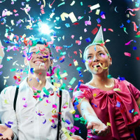 Tổng hợp Bài tập Tiếng Anh lớp 11 Unit 8 CELEBRATIONS có đáp án