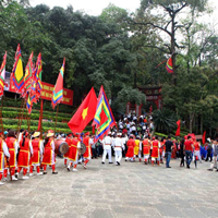 Văn mẫu lớp 10: Thuyết minh về Giỗ Tổ Hùng Vương