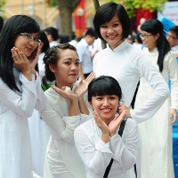 Đề thi học sinh giỏi môn Ngữ văn lớp 12 tỉnh Vĩnh Phúc năm học 2016 - 2017