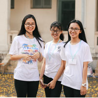 Đề thi thử THPT Quốc gia năm 2017 môn Ngữ văn trường THPT chuyên Nguyễn Quang Diêu, Đồng Tháp (Lần 2)