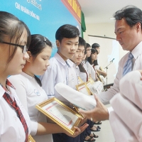 Đề thi thử THPT Quốc gia năm 2017 môn Địa lý trường THPT Thực hành Cao Nguyên, Đăk Lăk (Lần 1)