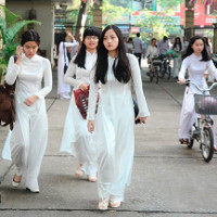 Đề ôn thi vào lớp 10 môn tiếng Anh năm học 2017 - 2018 có đáp án - Đề 2