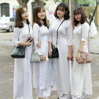 Đề thi học kỳ 2 môn Tiếng Anh lớp 10 trường THPT Trần Hưng Đạo, TP Hồ Chí Minh năm học 2016 - 2017 có đáp án