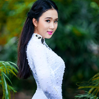 Văn mẫu lớp 9: Con chim bị nhốt trong lồng tự kể về mình