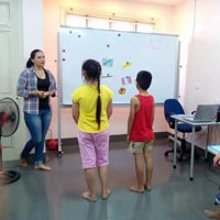 10 trò chơi vui học tiếng Anh cho trẻ em