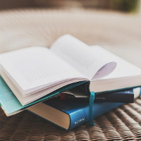 Cụm động từ tiếng Anh đi với Tell