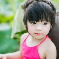 Giáo án lớp chồi (4 - 5 tuổi): Bật tách chân, khép chân qua 5 ô