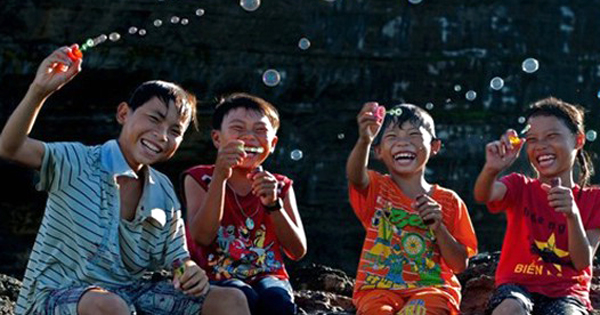 Dàn ý kể về kỉ niệm thời thơ ấu