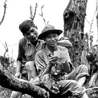 Tiểu sử cuộc đời và sự nghiệp sáng tác của nhà thơ Chính Hữu