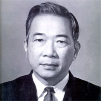 Tiểu sử cuộc đời và sự nghiệp sáng tác của nhà thơ Tố Hữu